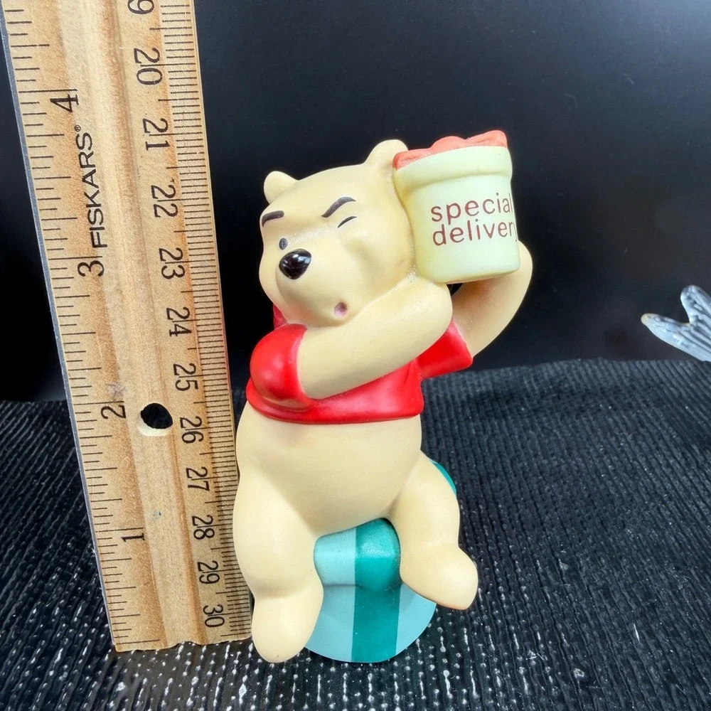 Disney Pooh & Friends Newborn is for a Happy Start Winnie the Pooh Figurine‎